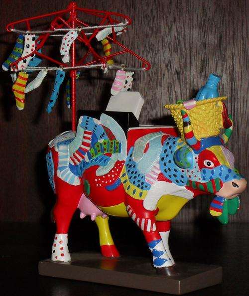 Cow parade * Got Socks * Retail price is R825.00 * SAVE 20%