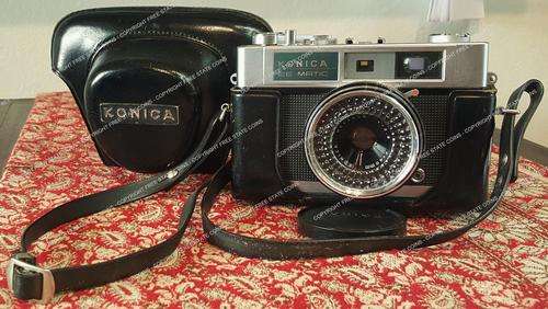 Konica EE-Matic Deluxe Camera