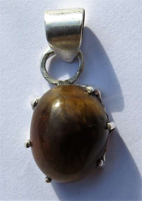 ELEGANT!!!Tigers eye Pendant set in .925 Silver!!!