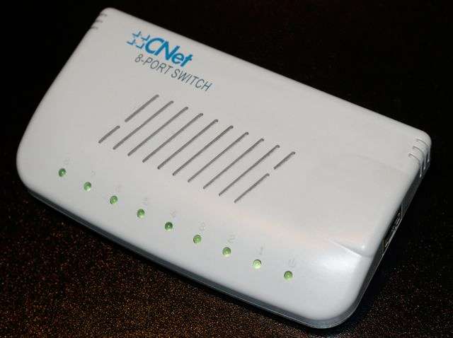 CNet 8-Port Switch