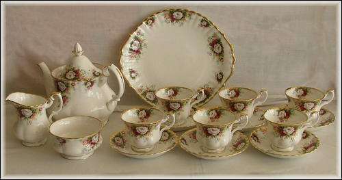 17 Piece Royal Albert Celebration Tea Set