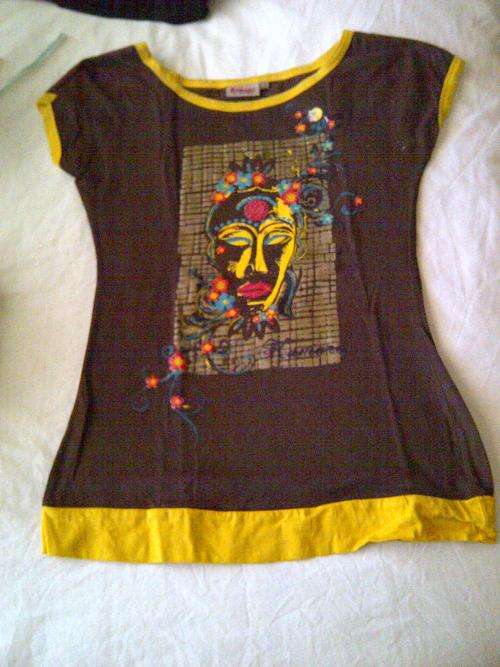 Kumaro Ladies Top - size 32 (worn once)