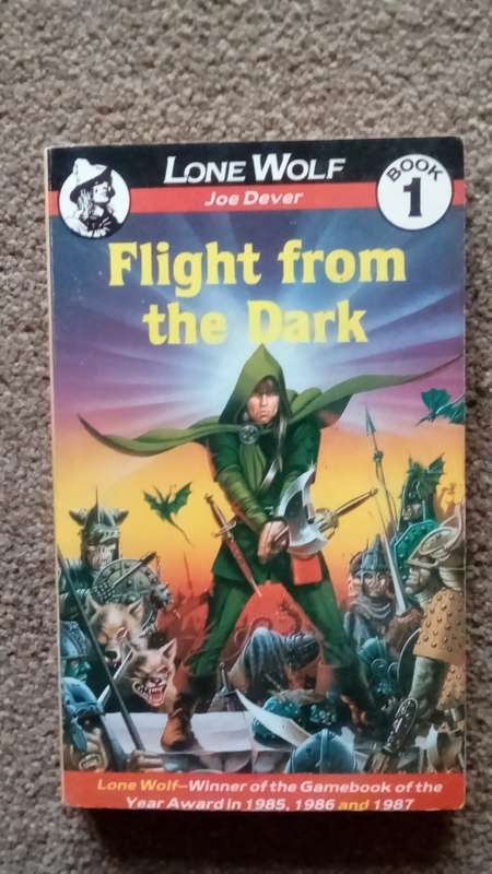 Lone Wolf: Flight from the Dark(book 1) - Joe Dever