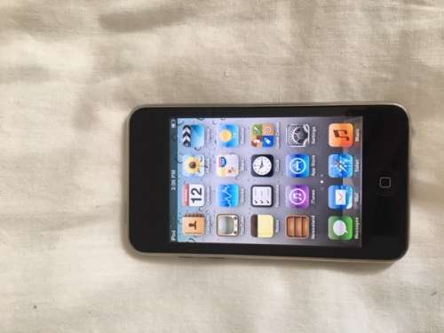 Apple iPod Touch 3rd Generation 32GB