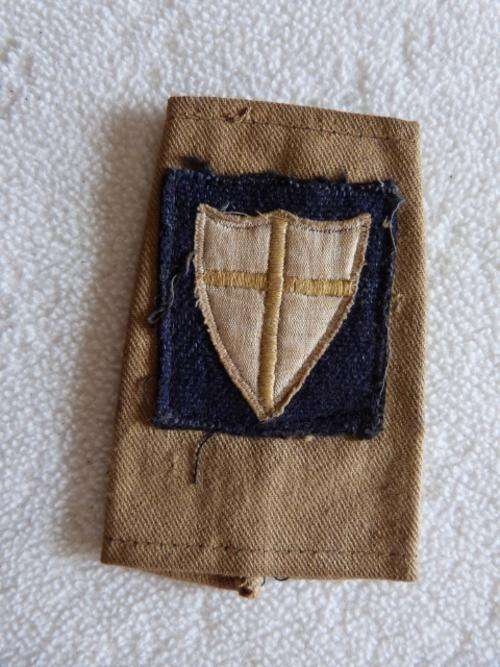 8th Army Formation Flash on Epaulette Slider