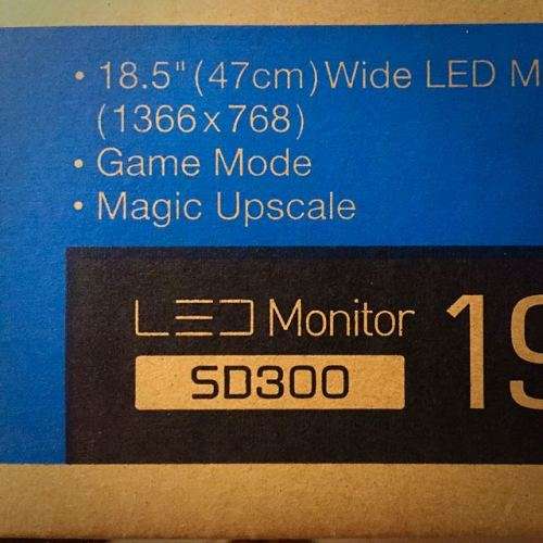 Samsung LED Monitor SD300 19 - LOWEST PRICE GUARANTEED - BRAND NEW AND SEALED