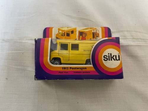 Dinky toys
