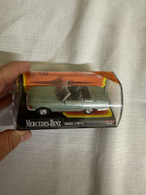 NEW RAY TOYS