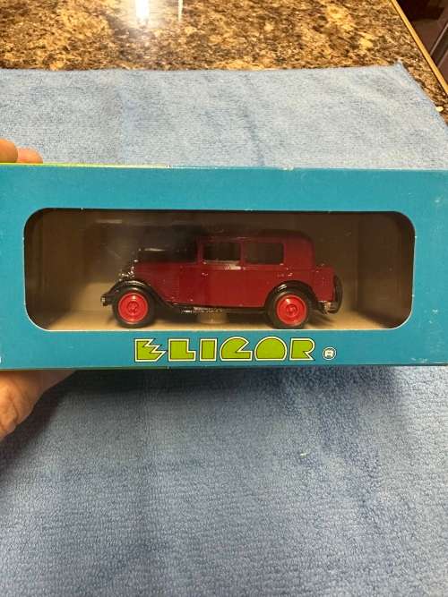ELIGOR