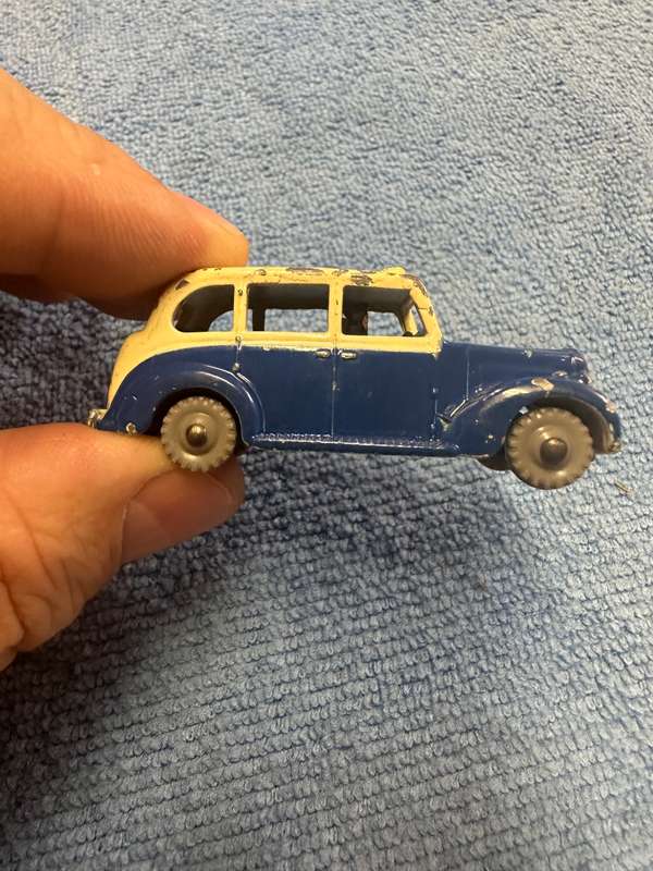 DINKY TOYS