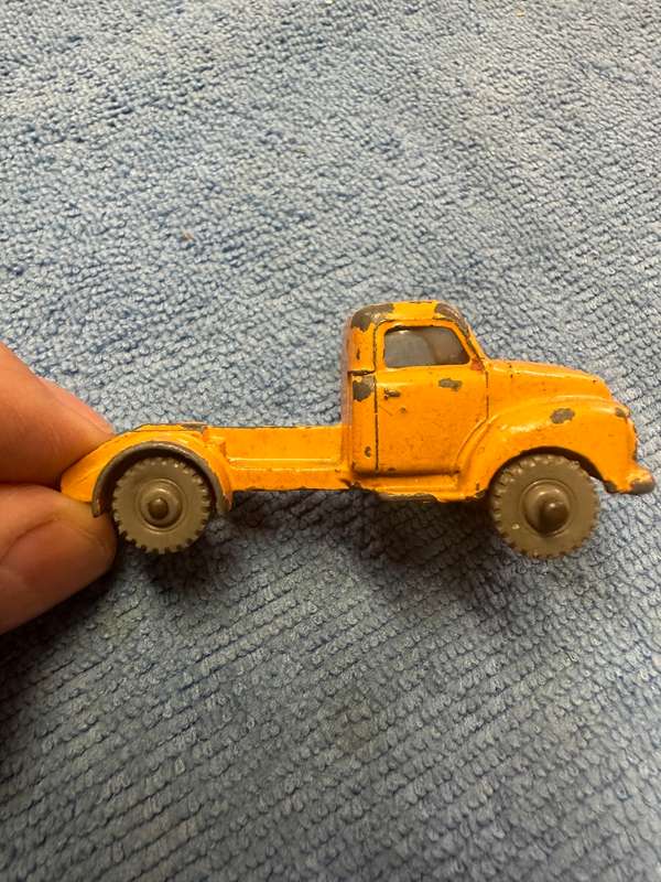 DINKY TOYS