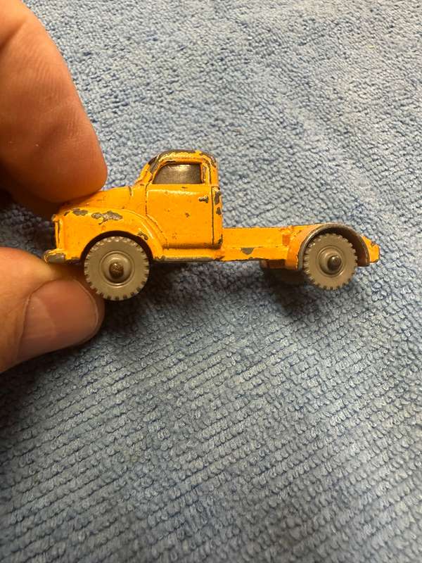 DINKY TOYS