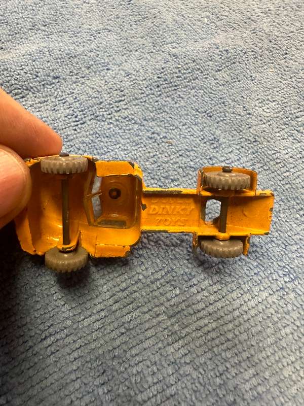 DINKY TOYS