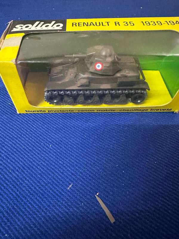 DINKY TOYS