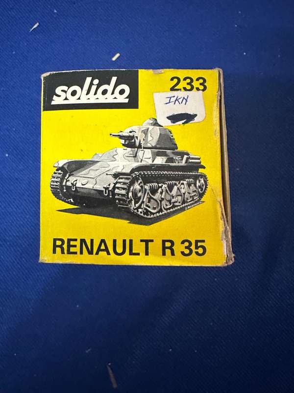 DINKY TOYS