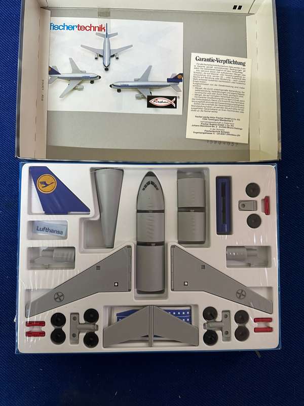 DINKY TOYS