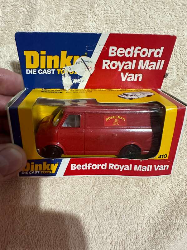 DINKY TOYS