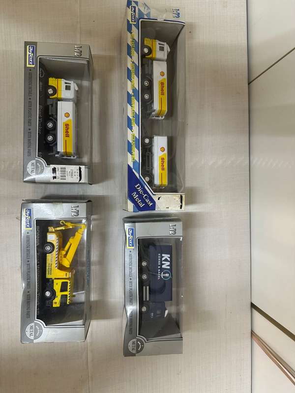 DINKY TOYS