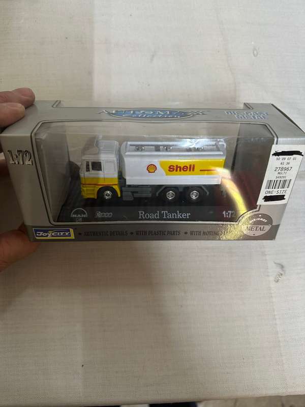 DINKY TOYS