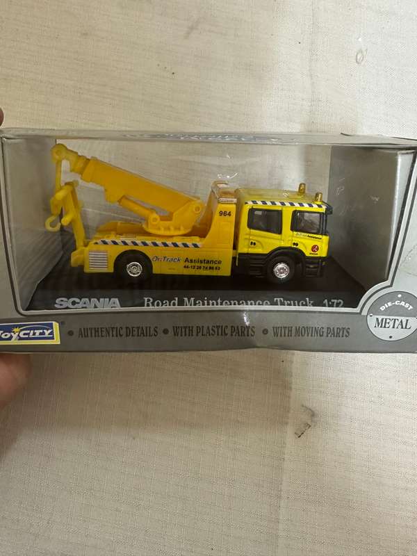 DINKY TOYS