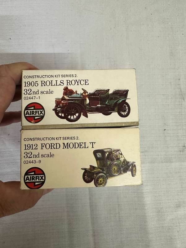 MODEL KITS