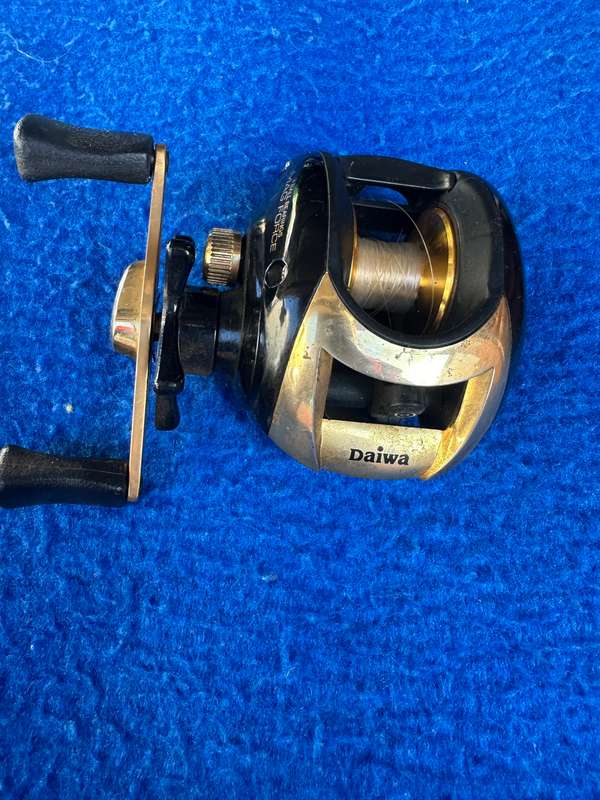BAITCASTER REELS