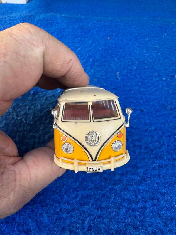 VOLKSWAGEN KOMBI