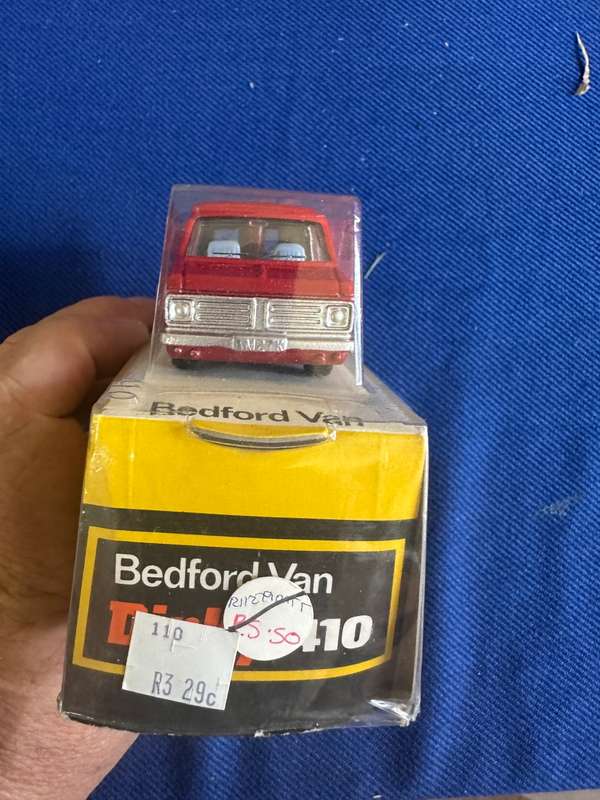 DINKY TOYS