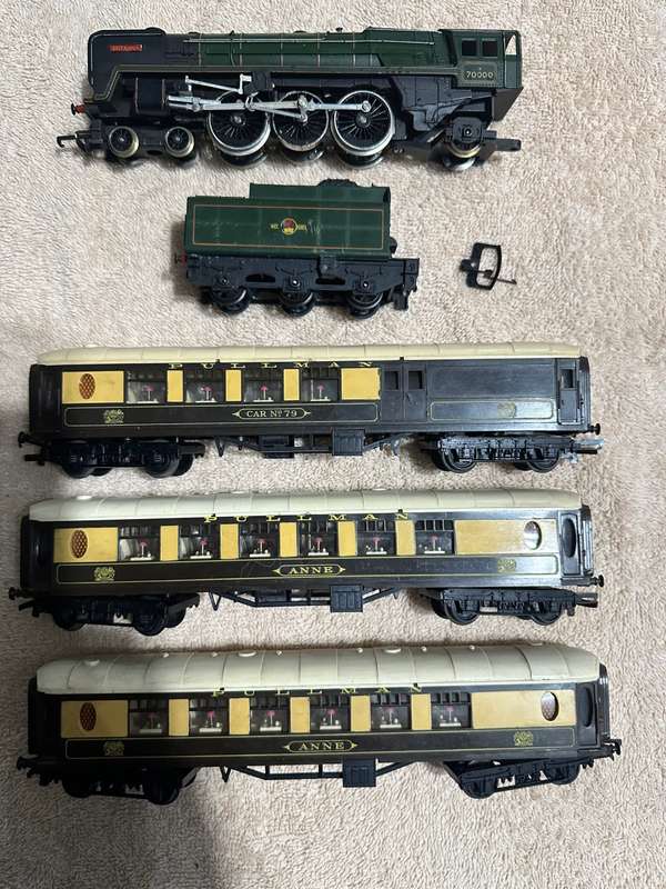 MODEL TRAIN