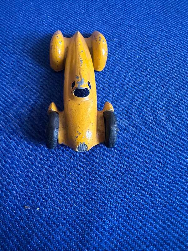 DINKY TOYS