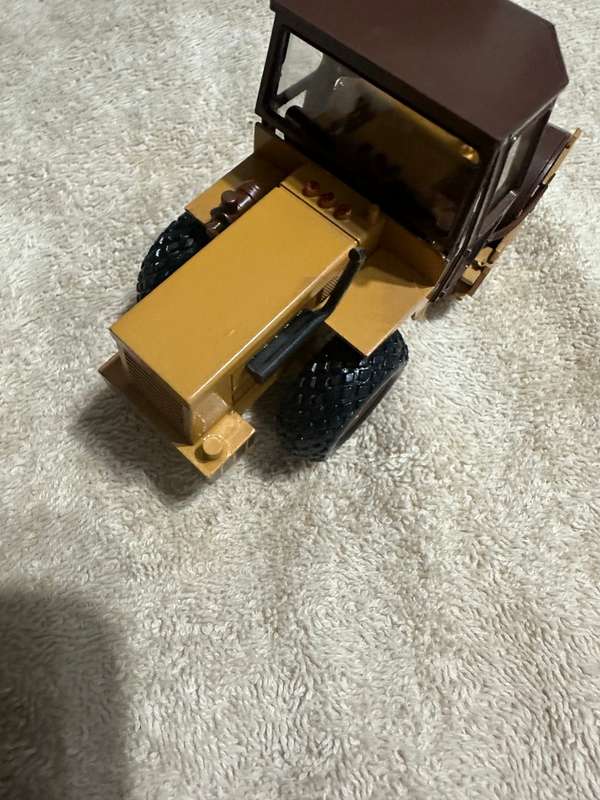 DIECAST CASE COMPACTOR ROLLER