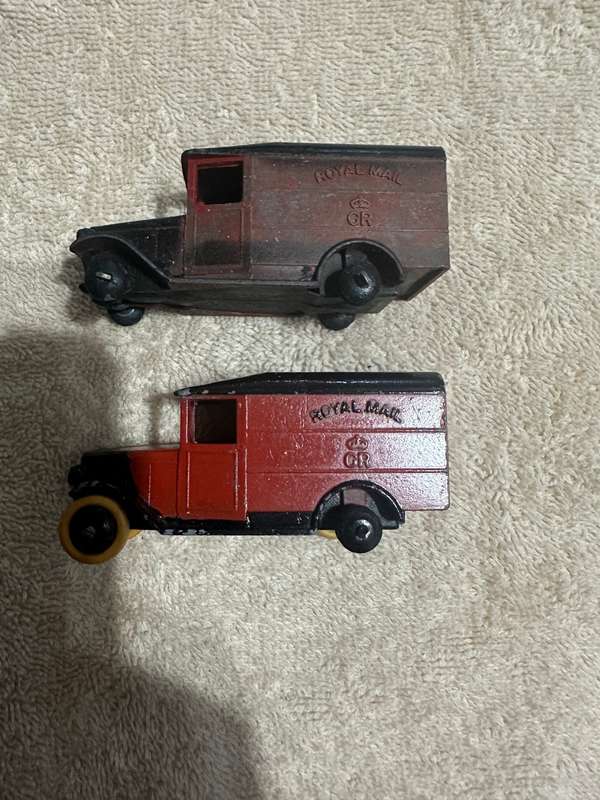 DINKY TOYS