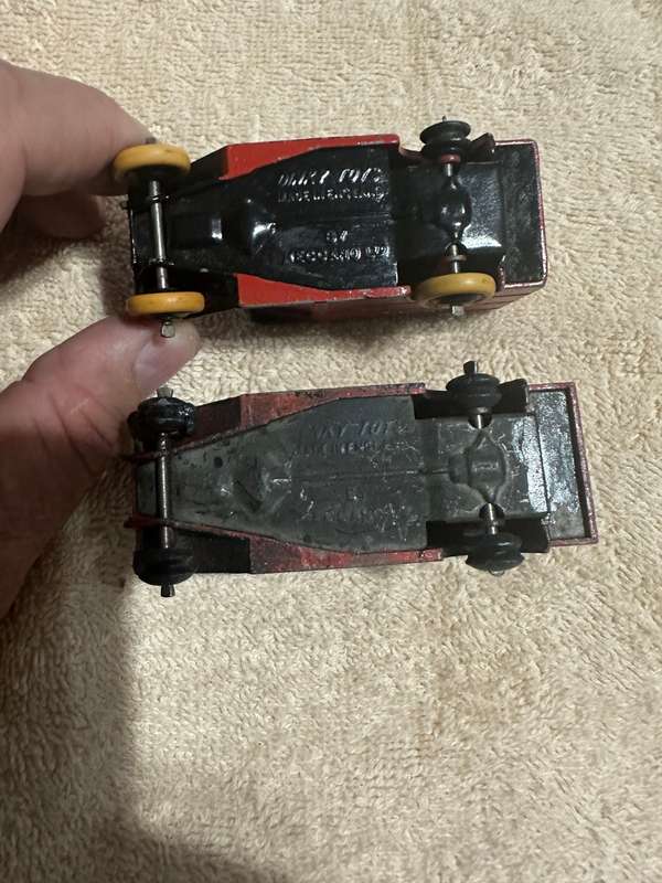 DINKY TOYS