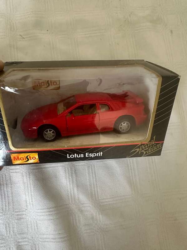 LOTUS ESPRIT