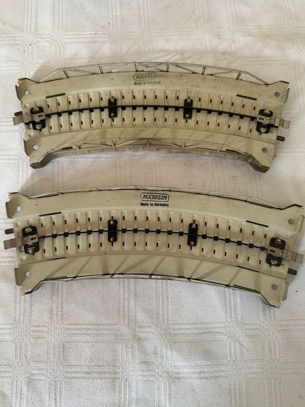 MARKLIN MODEL TRAIN BRIDGE