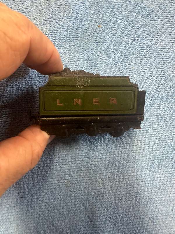TRIX MODEL TRAIN