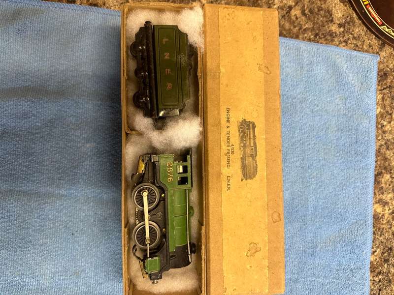 TRIX MODEL TRAIN
