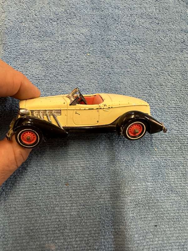 MATCHBOX TOYS