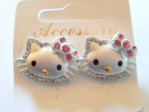 HELLO KITTY Stud Earings