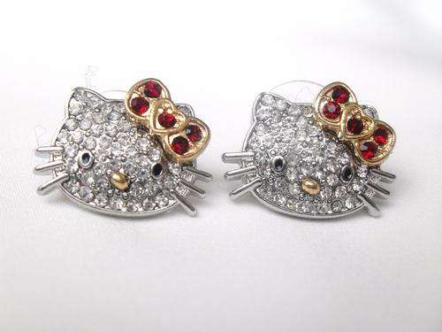 HELLO KITTY Stud Earings