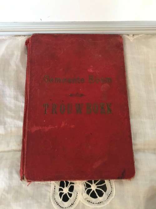 Antique original 'Belgiese Trouwboek', circa 1907.
