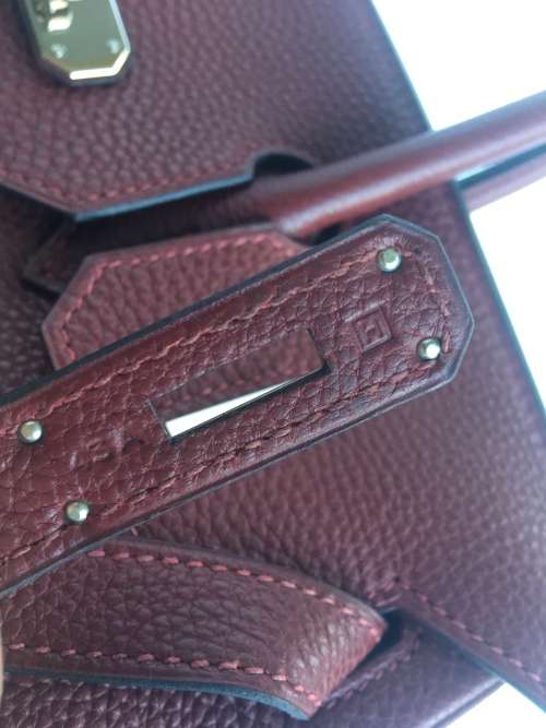 **AUTHENTIC HERMES BAG WORTH + R250K***