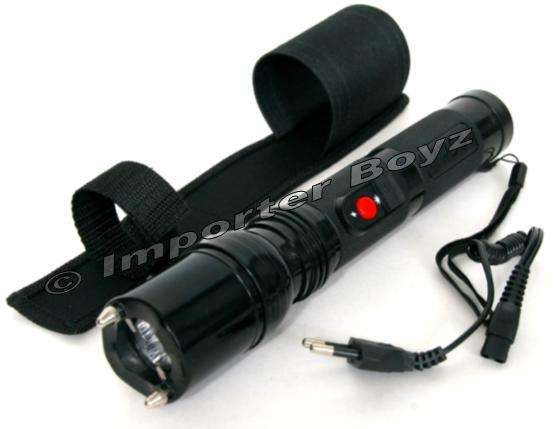 910 - 2.7 Million Volts Heavy Duty Stun Gun Halogen Torch - Rechargeable Unit