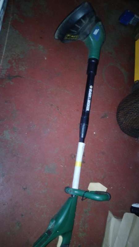 Black & Decker Cordless Trimmer