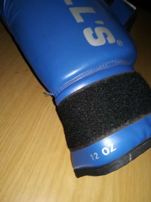 BOXING GLOVES (HEAVY DUTY)