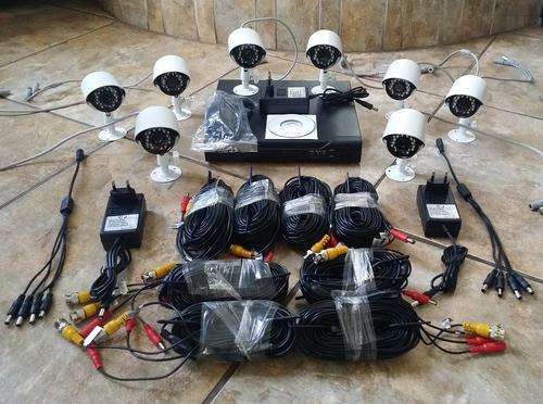 INDTRODUCTORY OFFER - 8 Channel HDMI DIY CCTV System, 700TVL Cameras and Remote Viewing