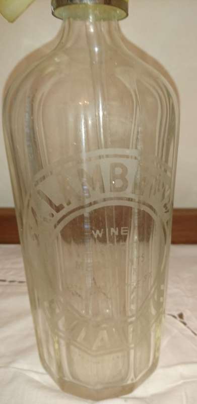 VINTAGE SODA SIPHON BOTTLES (X3)