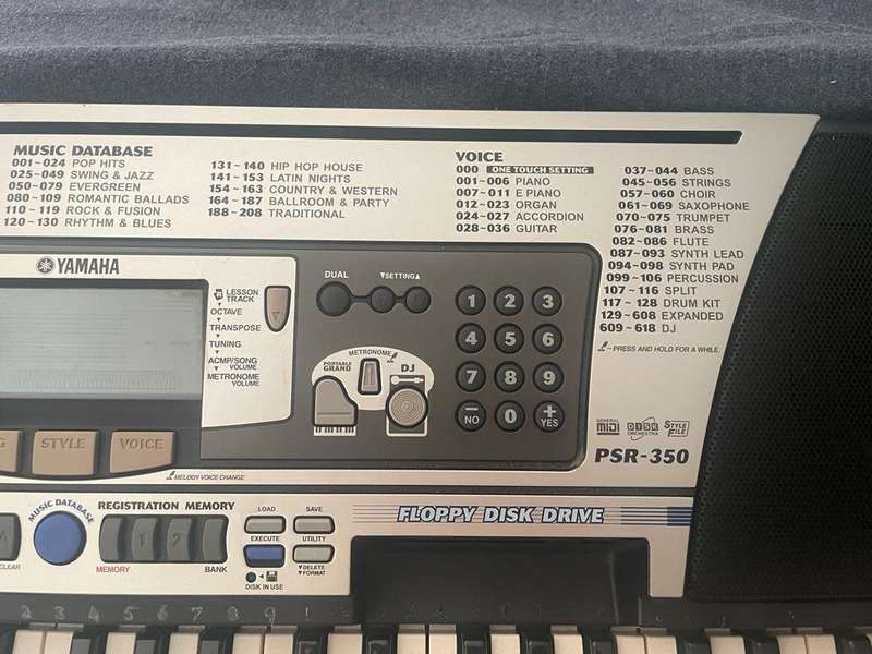 Yamaha Keyboard PSR-350