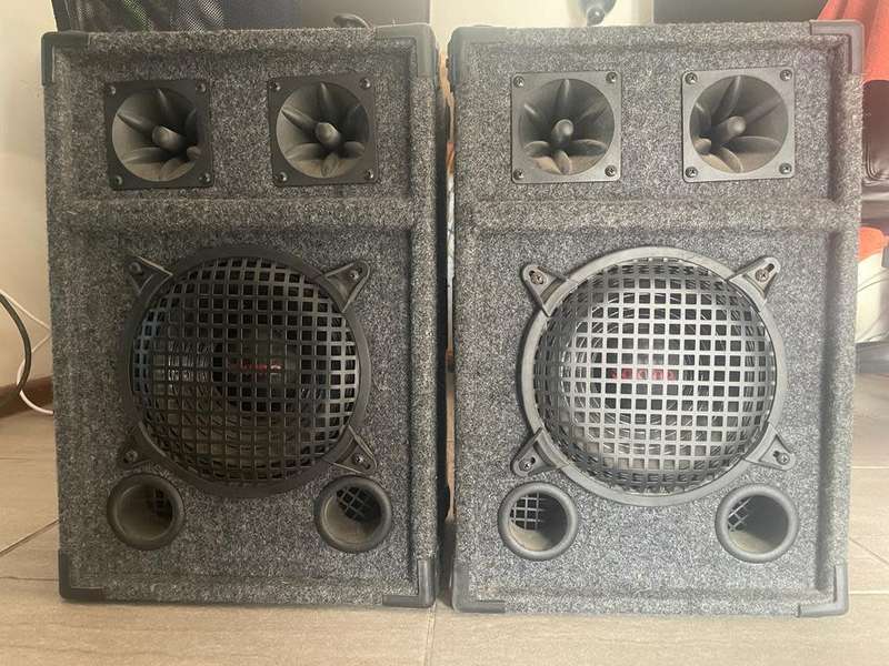 SAKYNO AMP + SPEAKERS