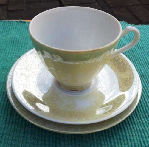 Stunning Fine Porcelain Trio  (gold)